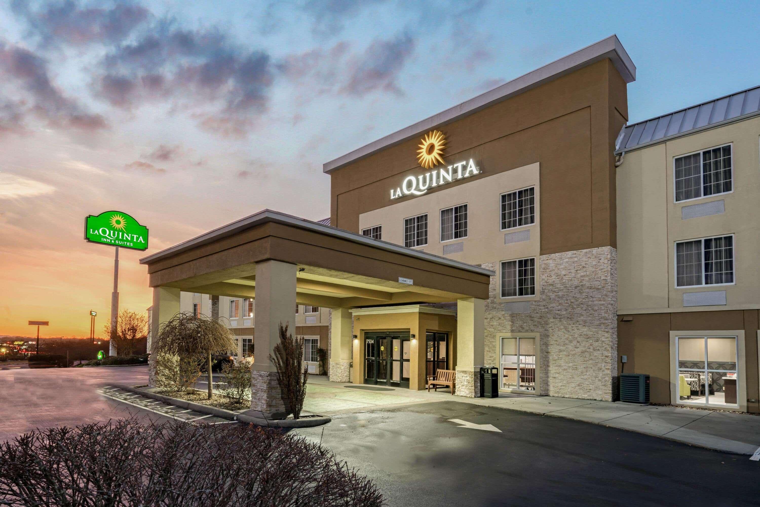 La Quinta By Wyndham Knoxville North I-75 Powell Exterior photo